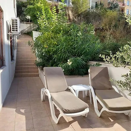 On The Historic Castle Hill Appartement *