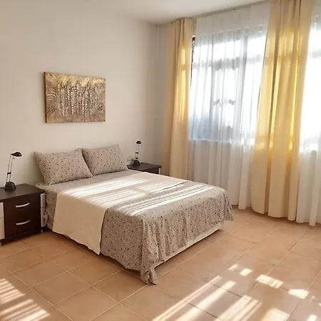 On The Historic Castle Hill Appartement